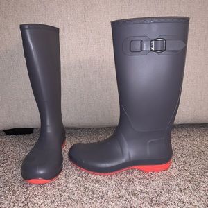 Rain boots